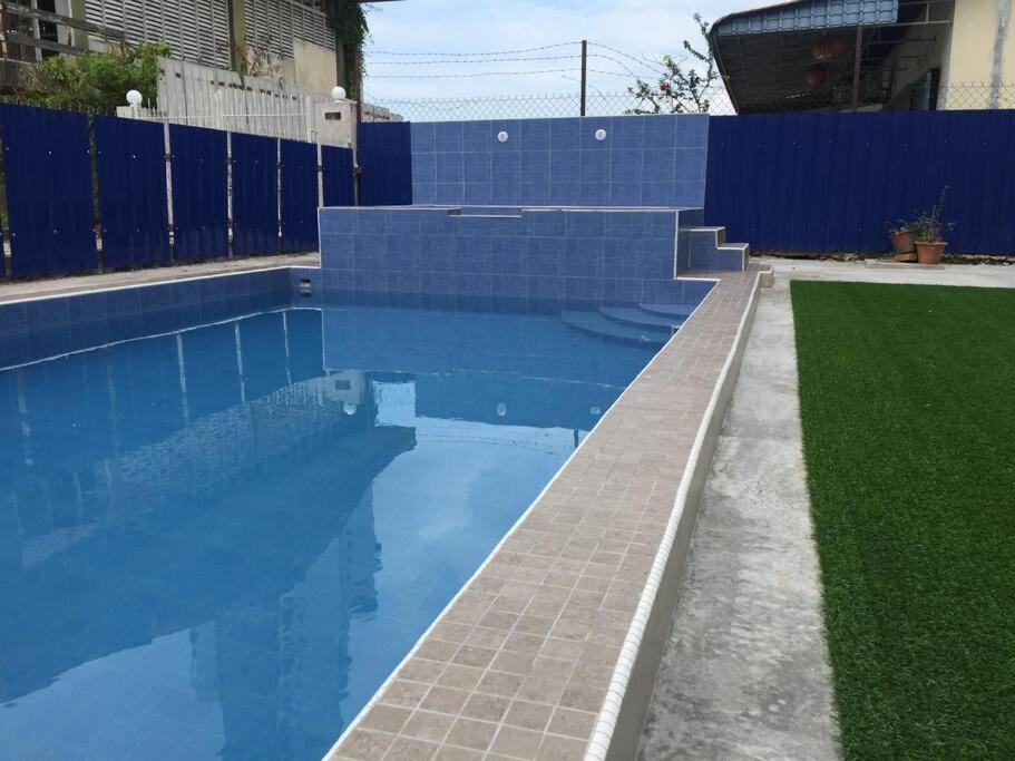 Melaka Beach Villa Kelebang Besar Ngoại thất bức ảnh