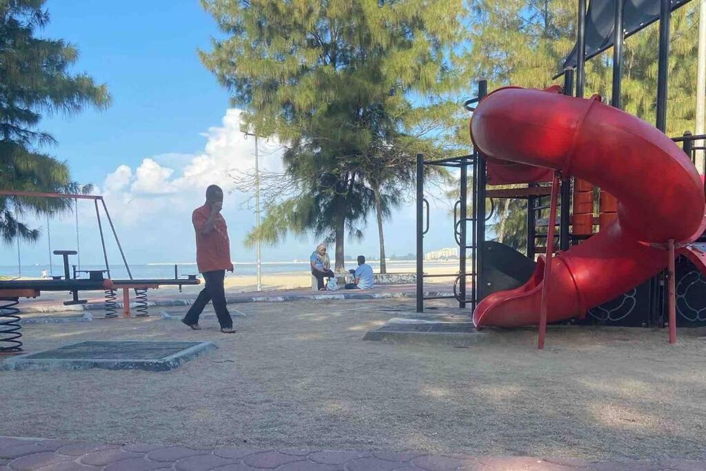Melaka Beach Villa Kelebang Besar Ngoại thất bức ảnh