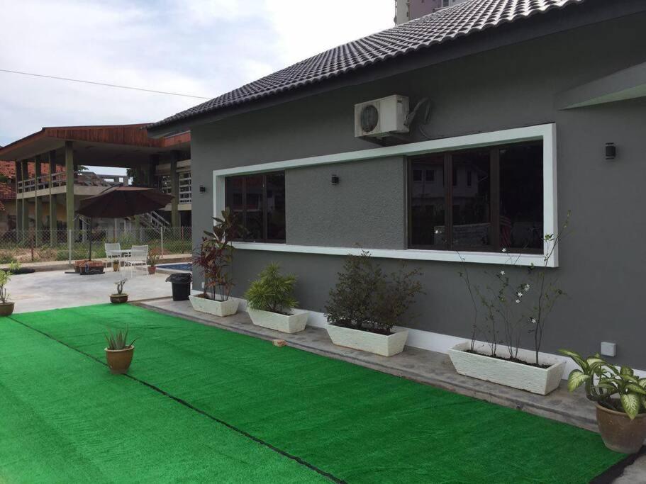 Melaka Beach Villa Kelebang Besar Ngoại thất bức ảnh