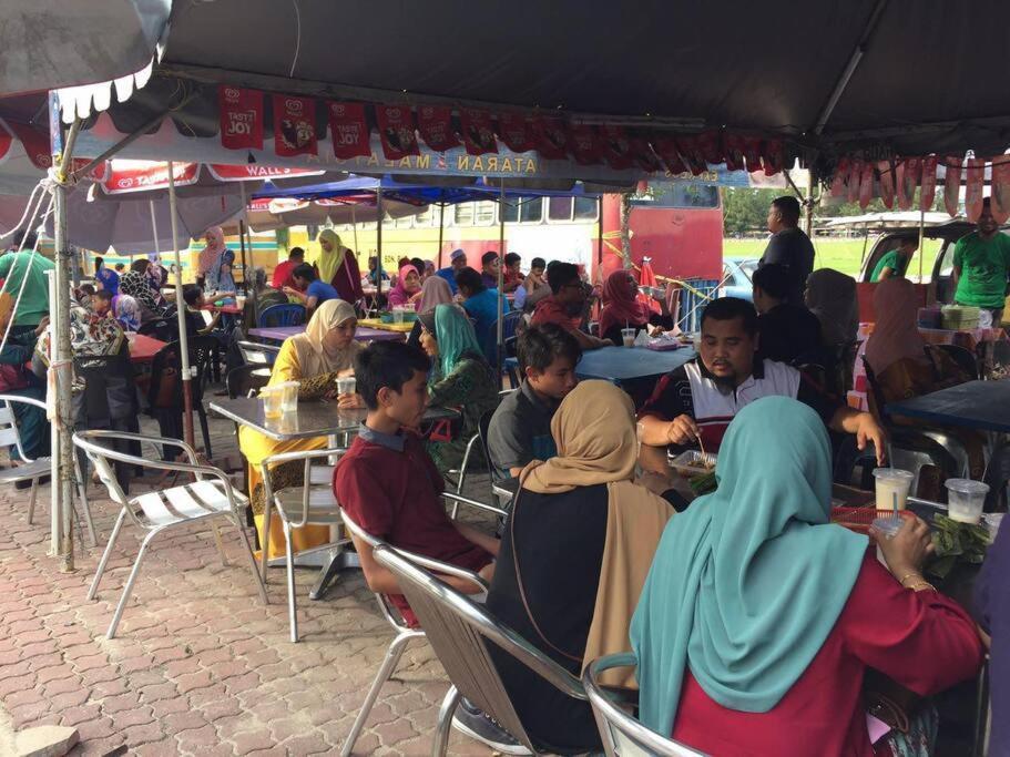 Melaka Beach Villa Kelebang Besar Ngoại thất bức ảnh